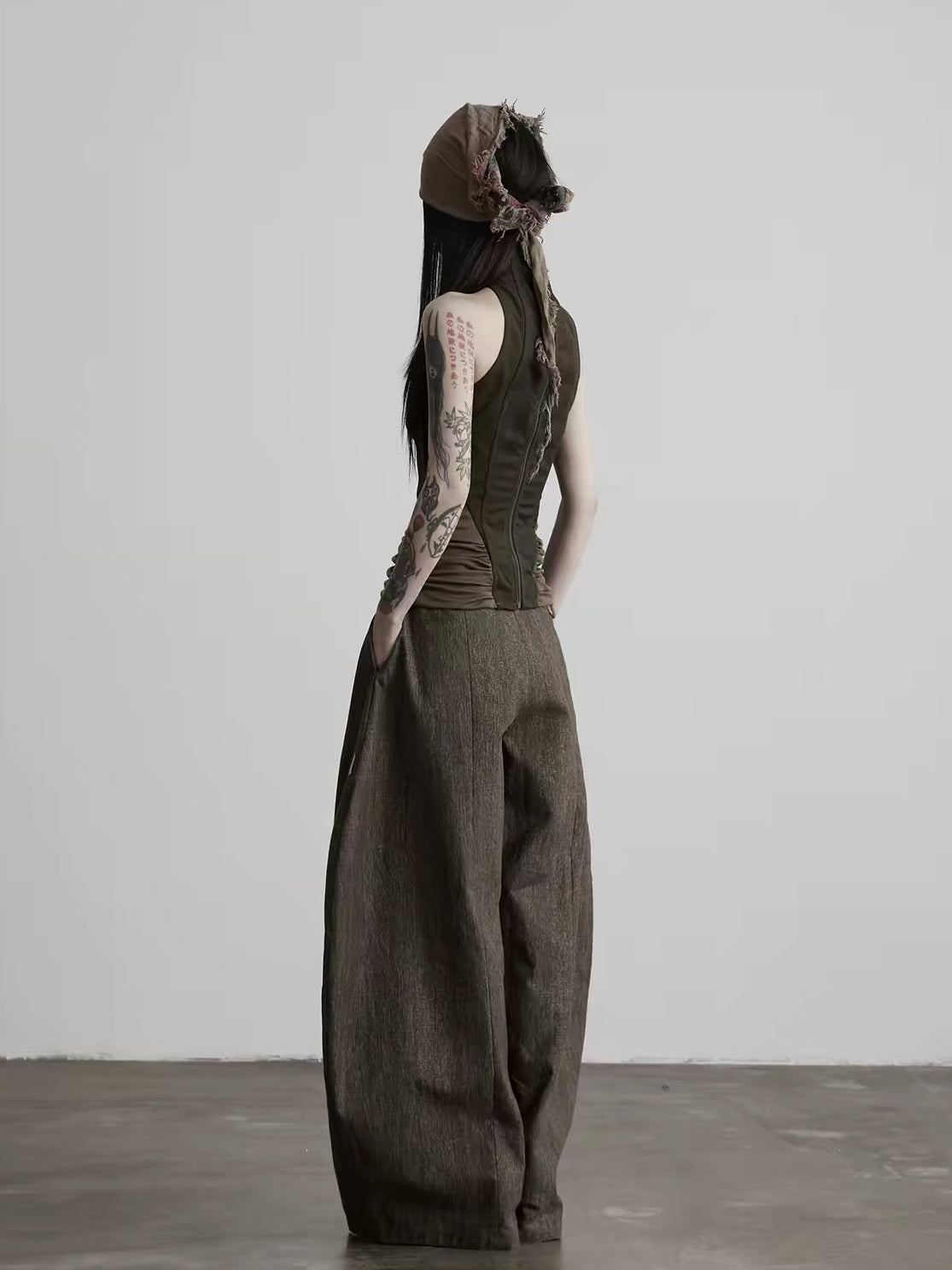 high neck design sleeveless tops